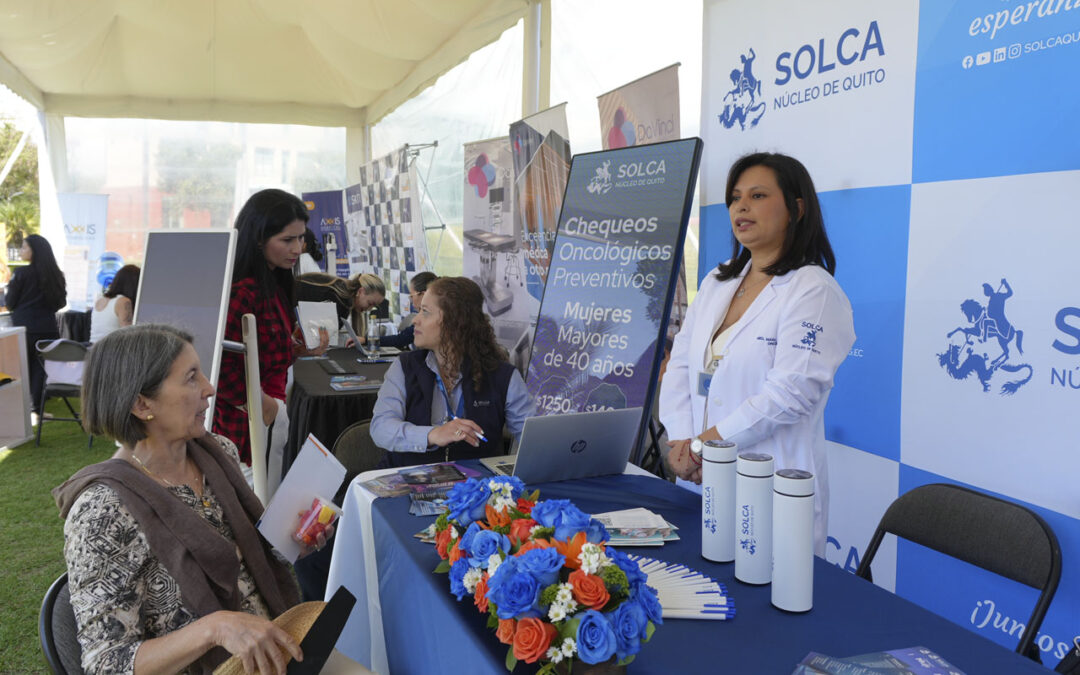 Comprometidos con la prevención: SOLCA participa en feria de salud en la USFQ